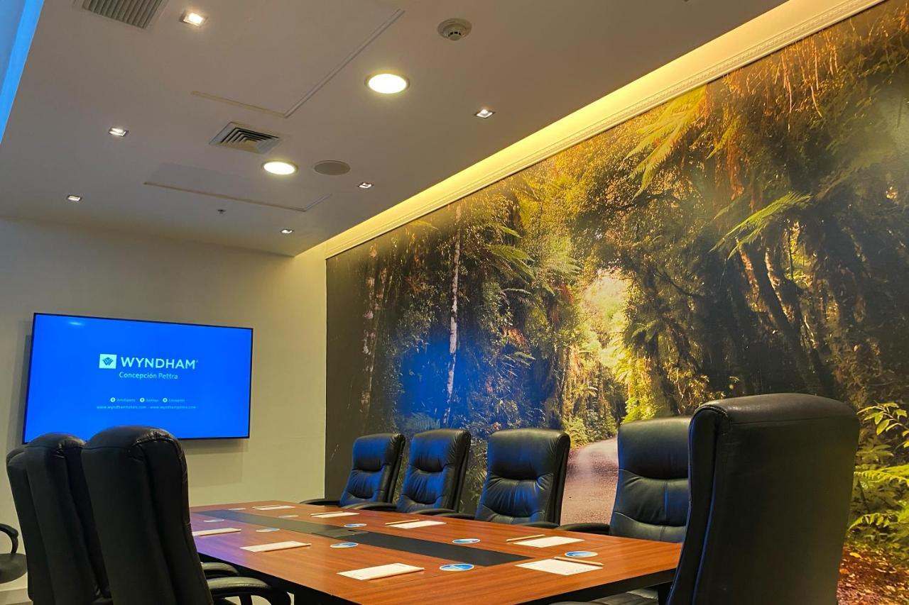 Hotel Wyndham Concepcion Pettra Zewnętrze zdjęcie Boardroom at the Wyndham London West End